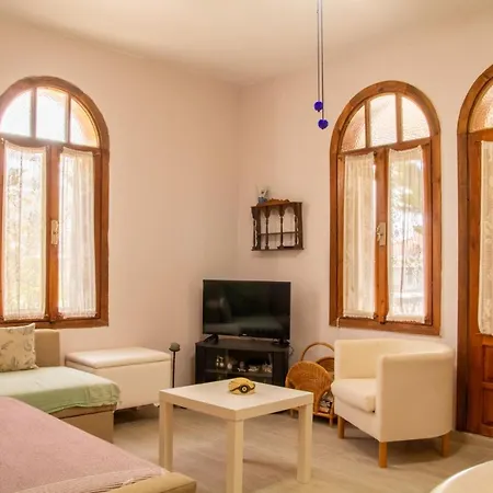 Otel Detached House With Garden In Cesme Ildır