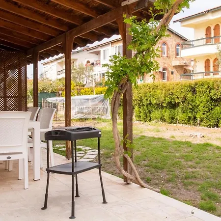 Detached House With Garden In Cesme 4* Ildır